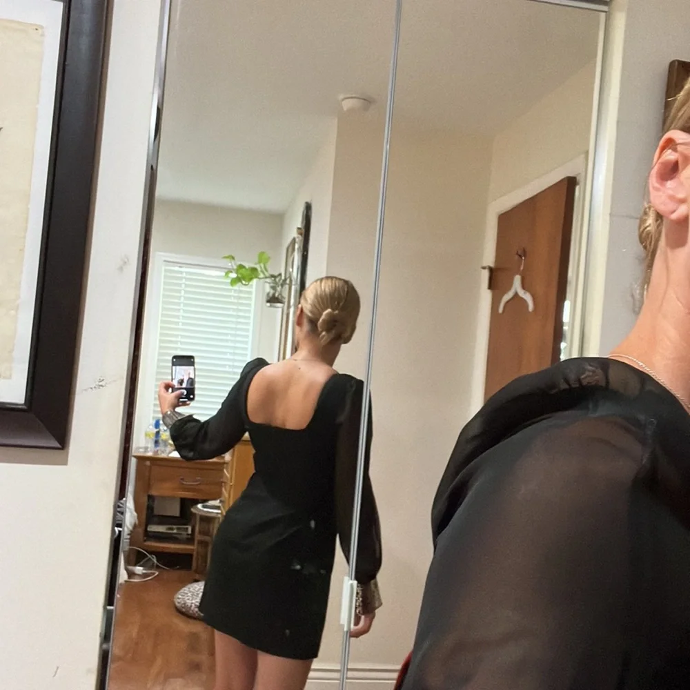 Calvin Klein Dress - Picture 5 of 9